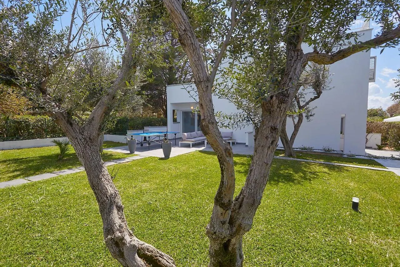 Casa Del Melograno Con Idromassaggio E Giardino Villa Terrasini Italien
