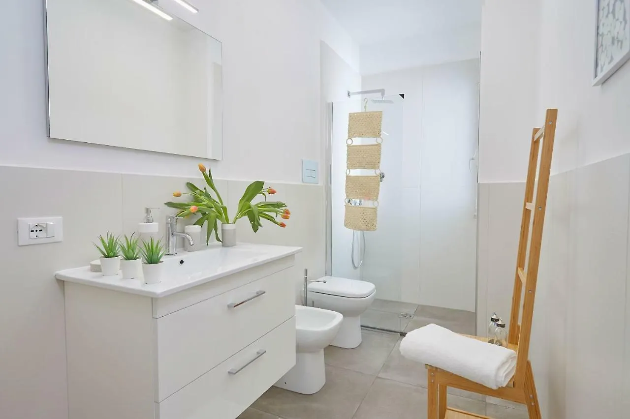 Vakantiehuis Casa Del Melograno Con Idromassaggio E Giardino Villa Terrasini Italië