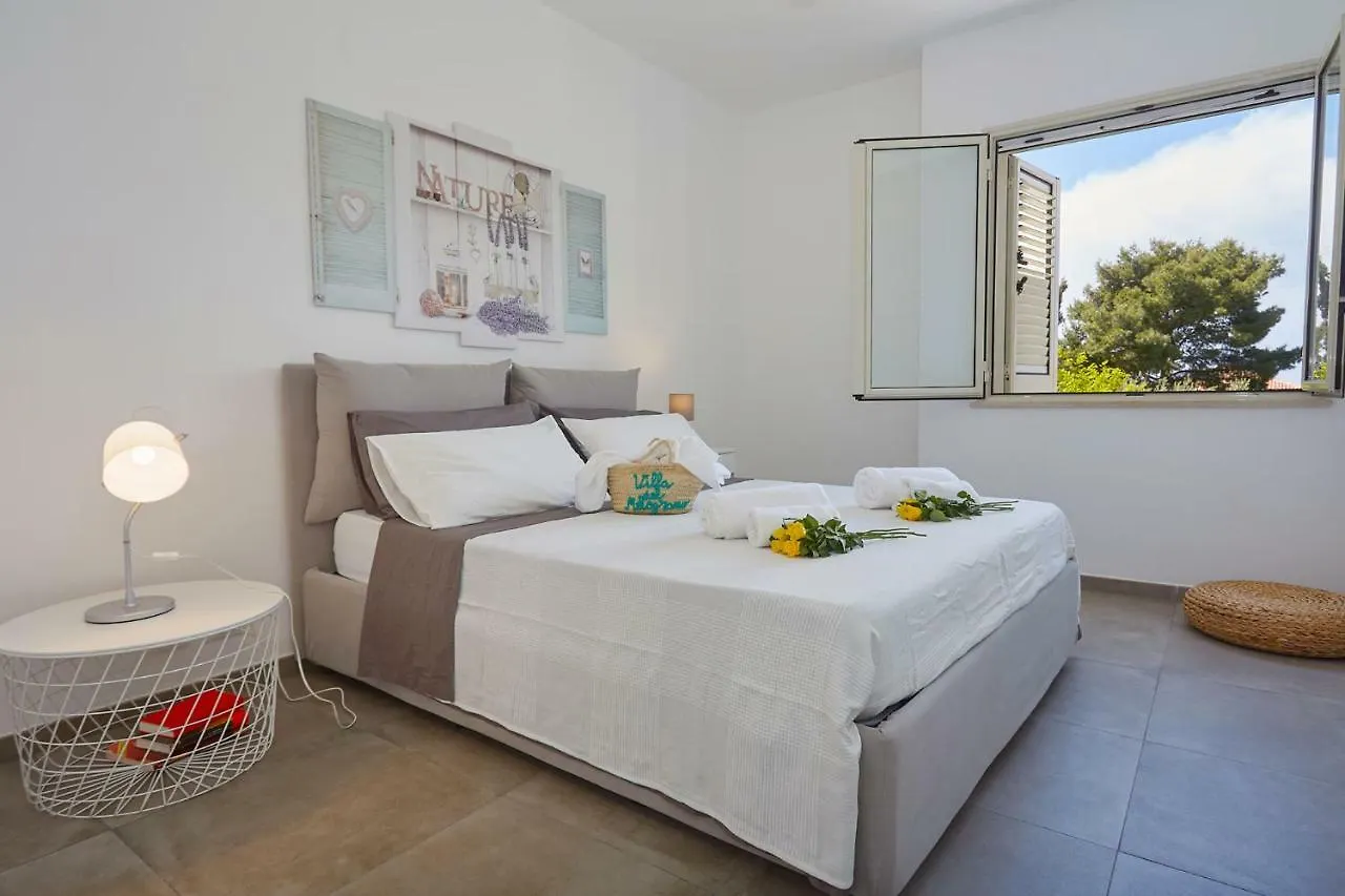 Casa Del Melograno Con Idromassaggio E Giardino Villa Terrasini 0*,  Italië